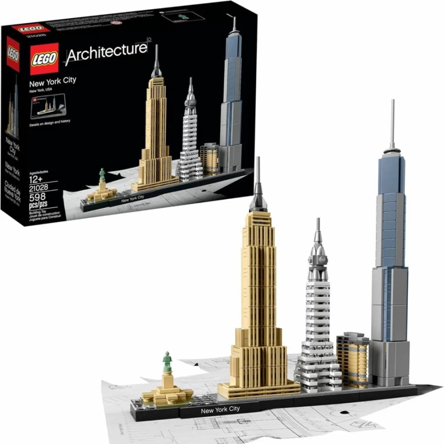 LEGO Architecture New York City Skyline Set 21028 – 598-Piece Building Kit for Adults and Kids, Collectible NYC Skyline Model, Creative Construction Toy