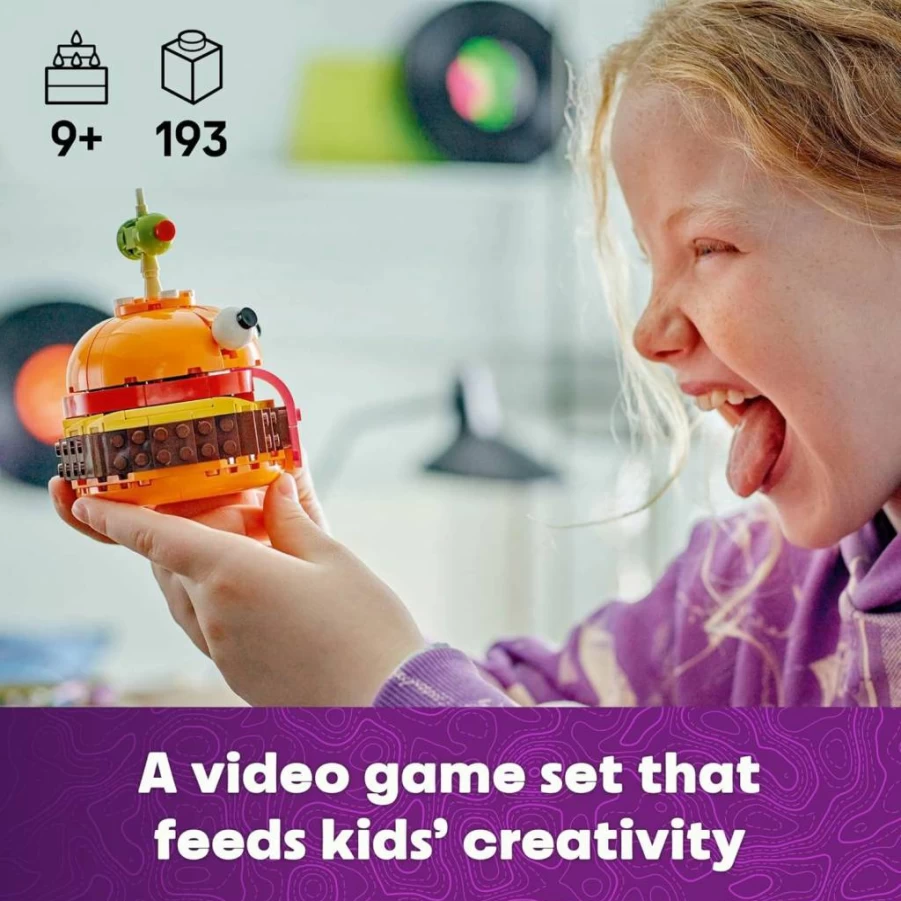 LEGO Fortnite Durrr Burger 77070 Building Kit - Collectible Display Model for Kids Ages 9+, Creative Gift for Gamers & Fans