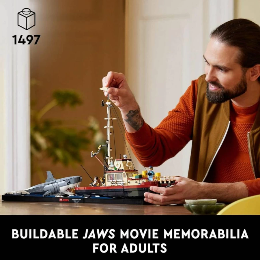 LEGO Ideas Jaws Movie Diorama Set 21350 - Orca Boat, Shark Toy & Minifigures (Brody, Hooper, Quint) - Adult Collector's Memorabilia Gift