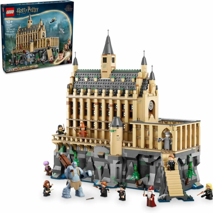 LEGO Harry Potter Hogwarts Castle The Great Hall 76435 Building Set with 11 Minifigures, Magical Castle Playset for Kids, Collectible Gift for Harry Potter Fans Ages 10+